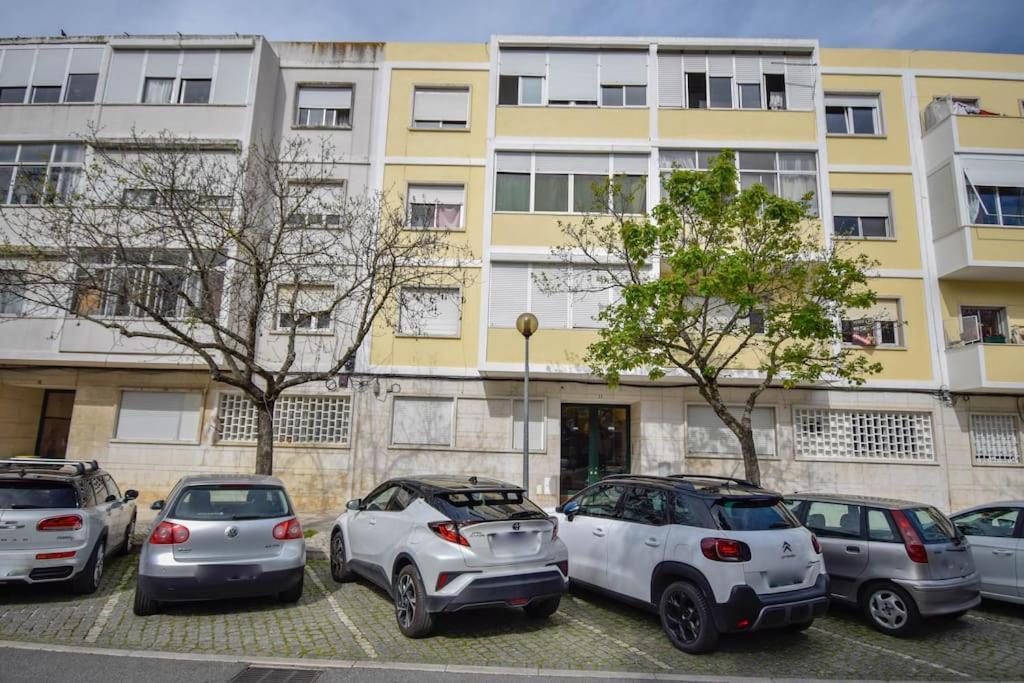 ליסבון Cozy And Sunny Family Apartment מראה חיצוני תמונה
